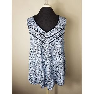 Democracy NWT Women's Tops Shirt Sleeveless Blouse Size Medium Light Blu…